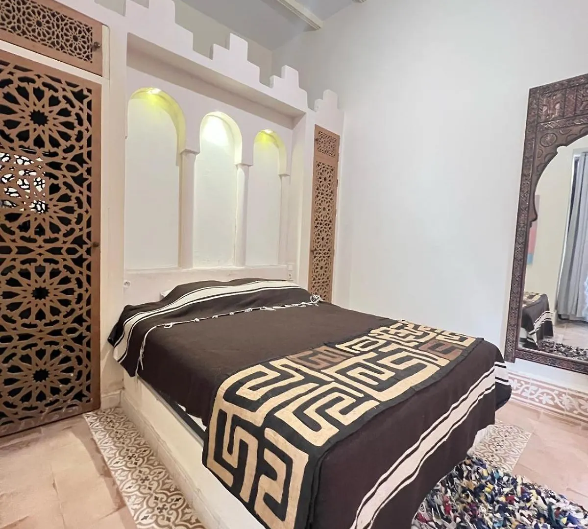 Apartment Western Wall Essaouira Morocco
